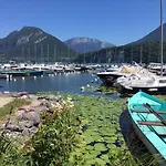 Le Sourire Du Lac Bed & Breakfast Sevrier