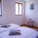 Le Sourire Du Lac Bed & Breakfast