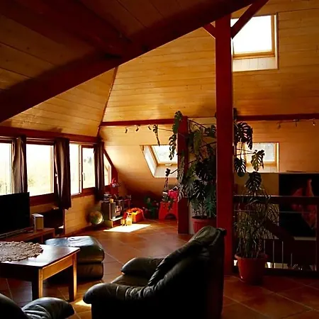 Le Sourire Du Lac Bed & Breakfast